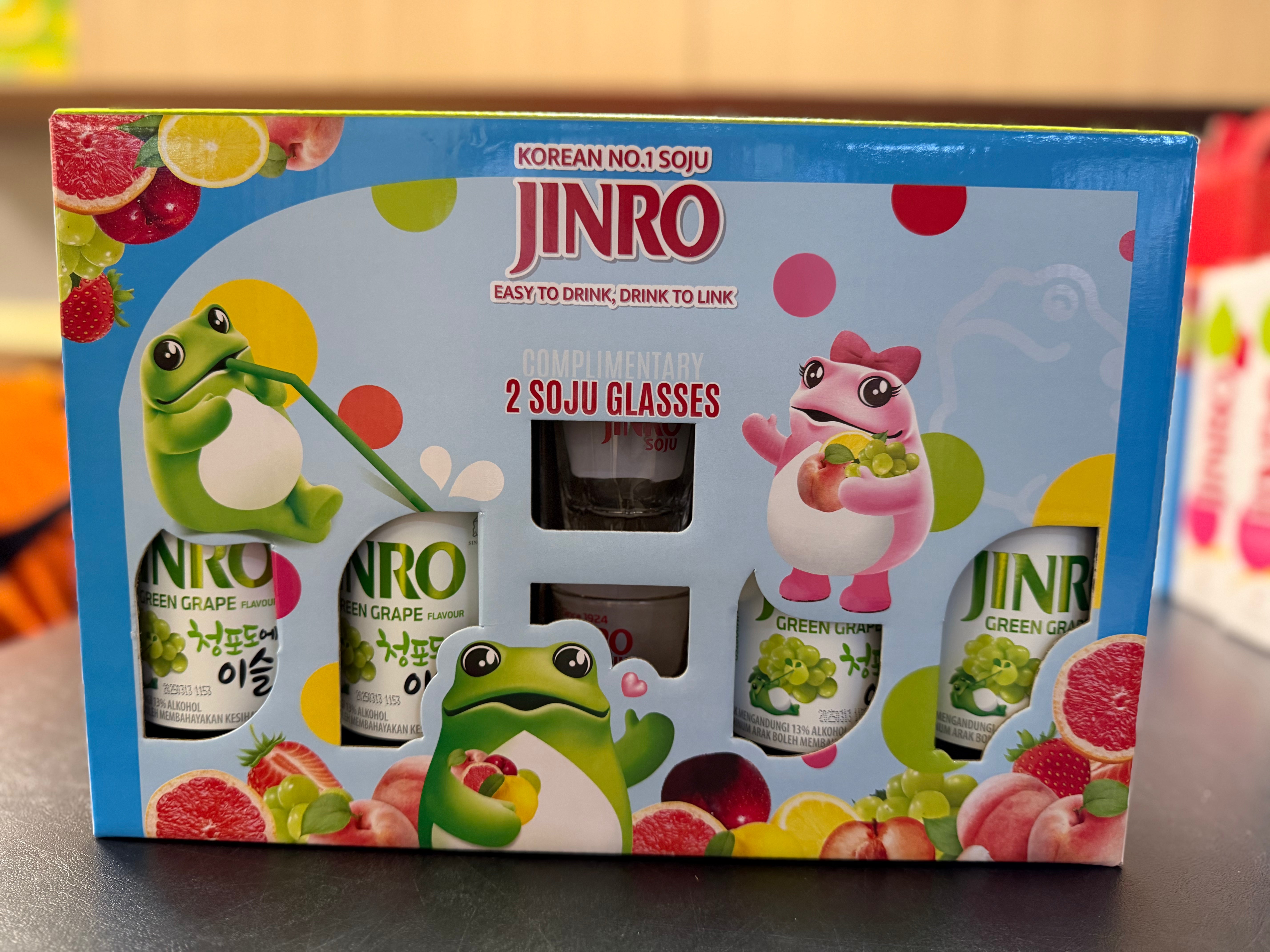 Jinro Green Grape Gift Pack 2026 (4 Bottles, 2 Free Shot Glasses)