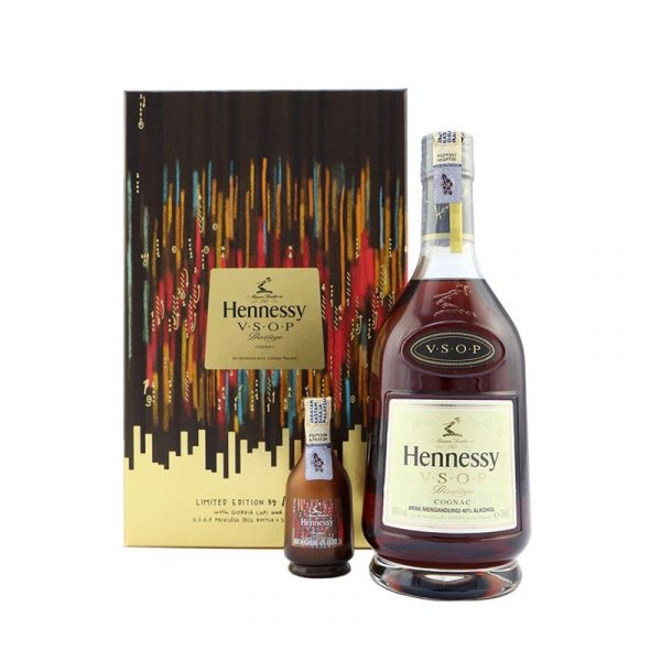 Hennessy VSOP PC8 2017 Brown with 50ml miniature